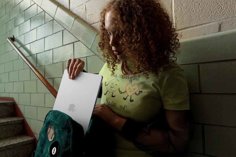 MacBook Air M5 с тонким алюминиевым корпусом