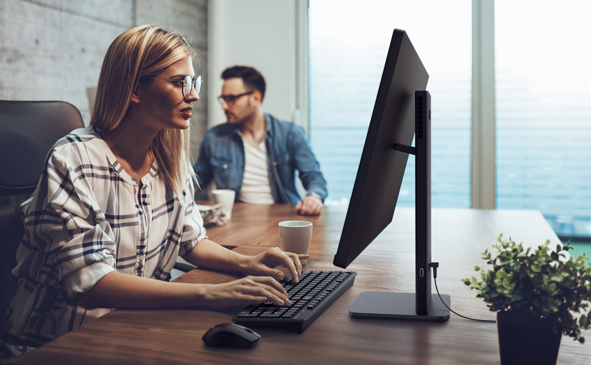 Le P200 AiO dans un environnement de travail. Illustration : Asus
