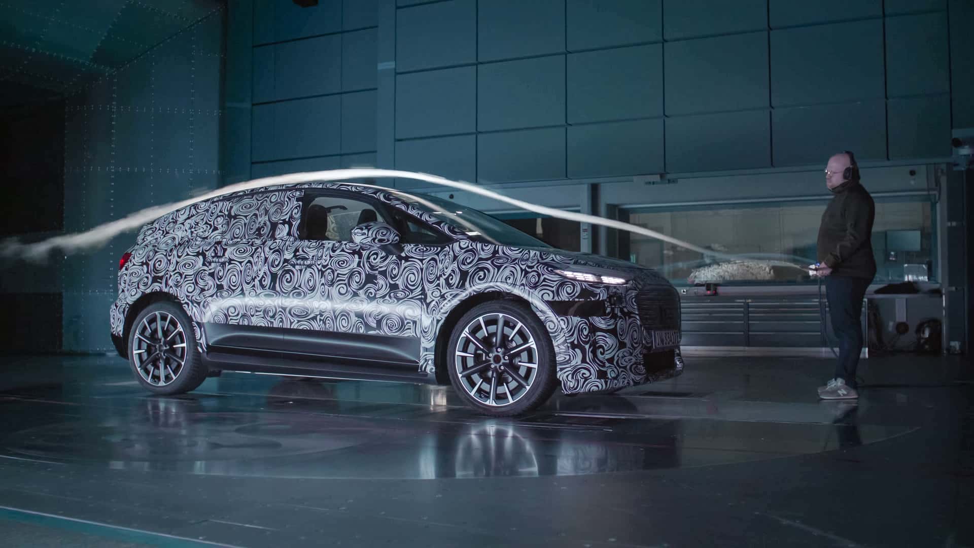 Audi A2 e-tron у тестах, задній вигляд, фото 12