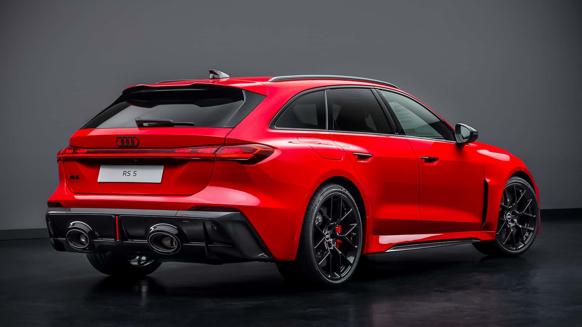 Audi RS5 Avant 2026 side view