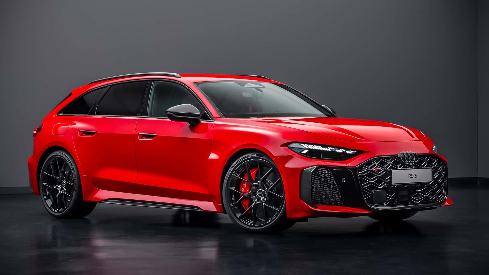 Audi RS5 Avant 2026 stylish front grille