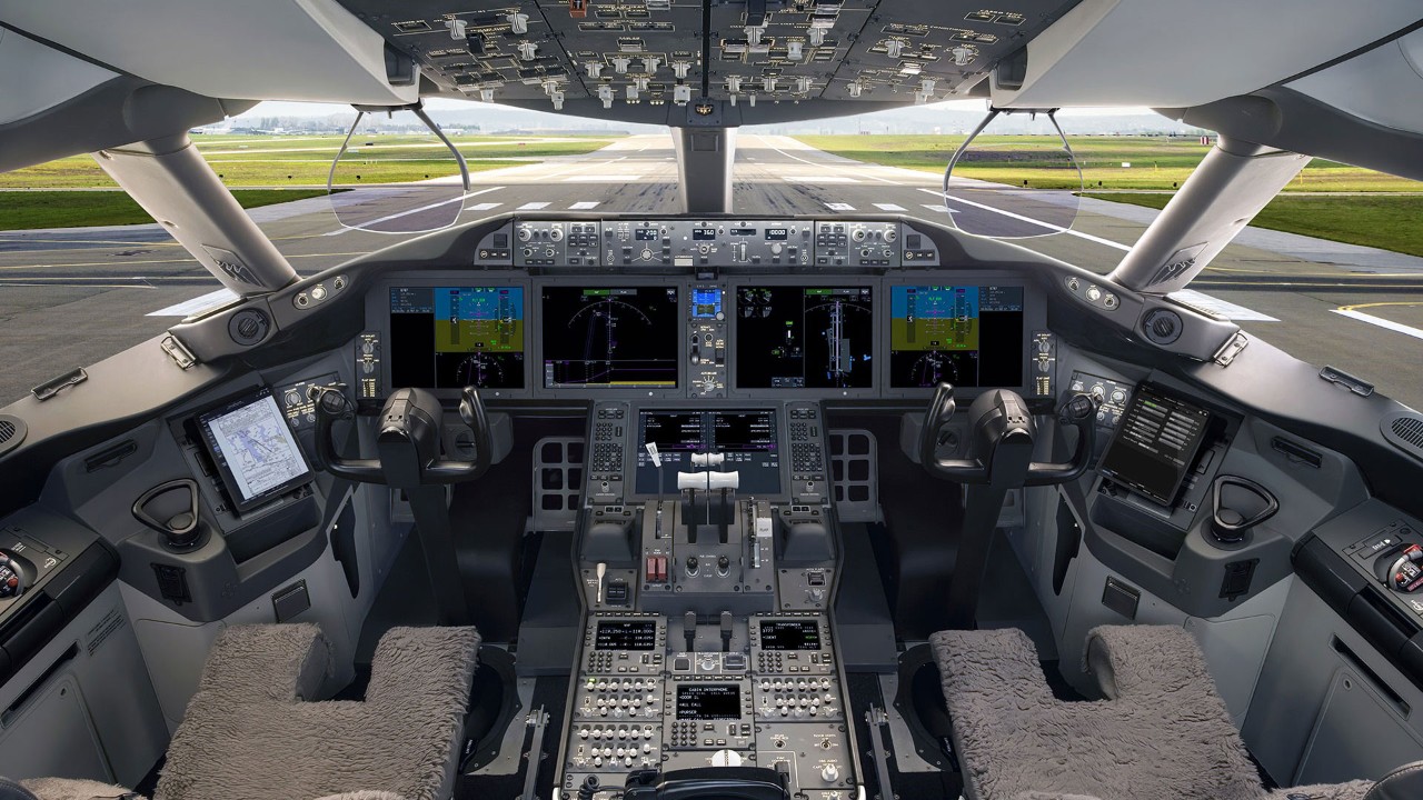 Boeing 787 Dreamliner on tarmac