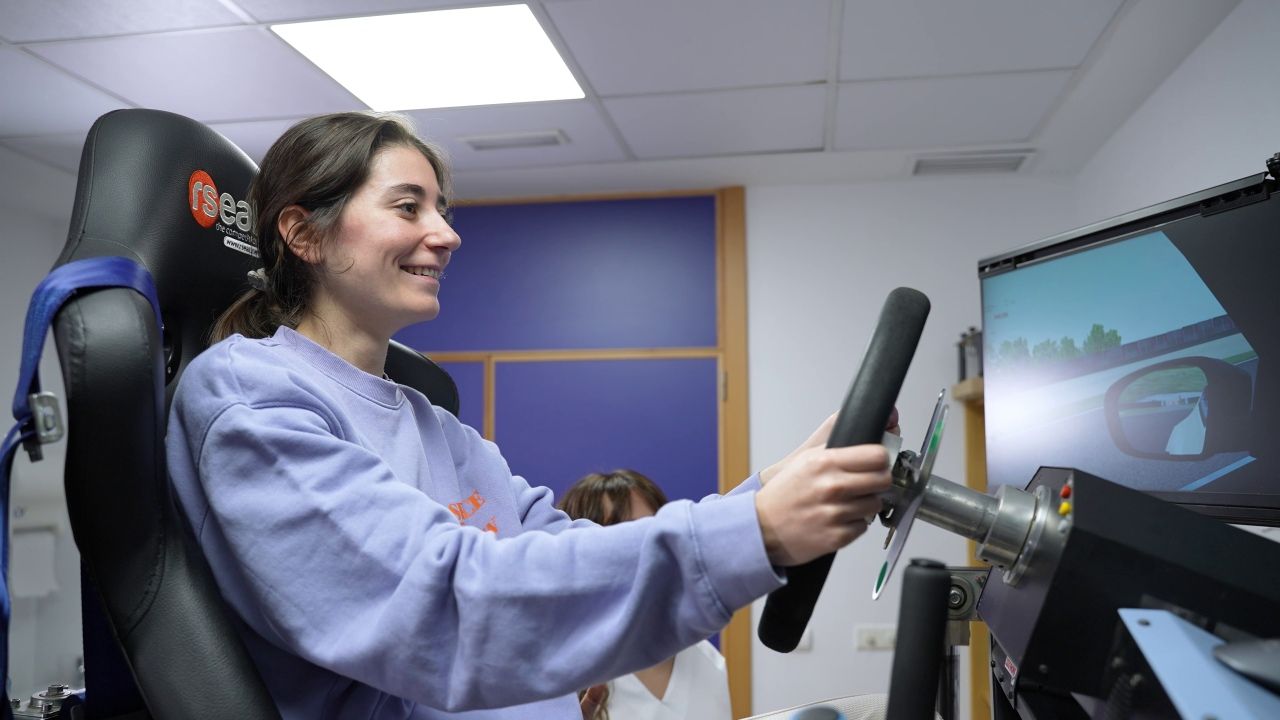 Реабілітація на симуляторі водіння після інсульту