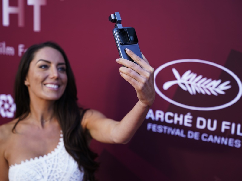 Industry professionals at Cannes got a hands-on look at the Robot Phone and its ARRI-backed camera system.
