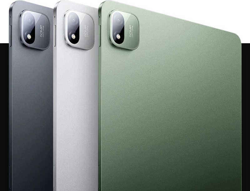 Le Pad 9 Pro se décline en argenté, vert sapin et noir.