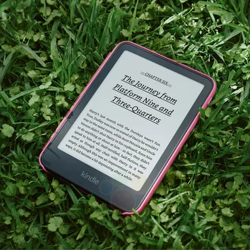 Kindle 12-го поколения с экраном вровень с рамкой