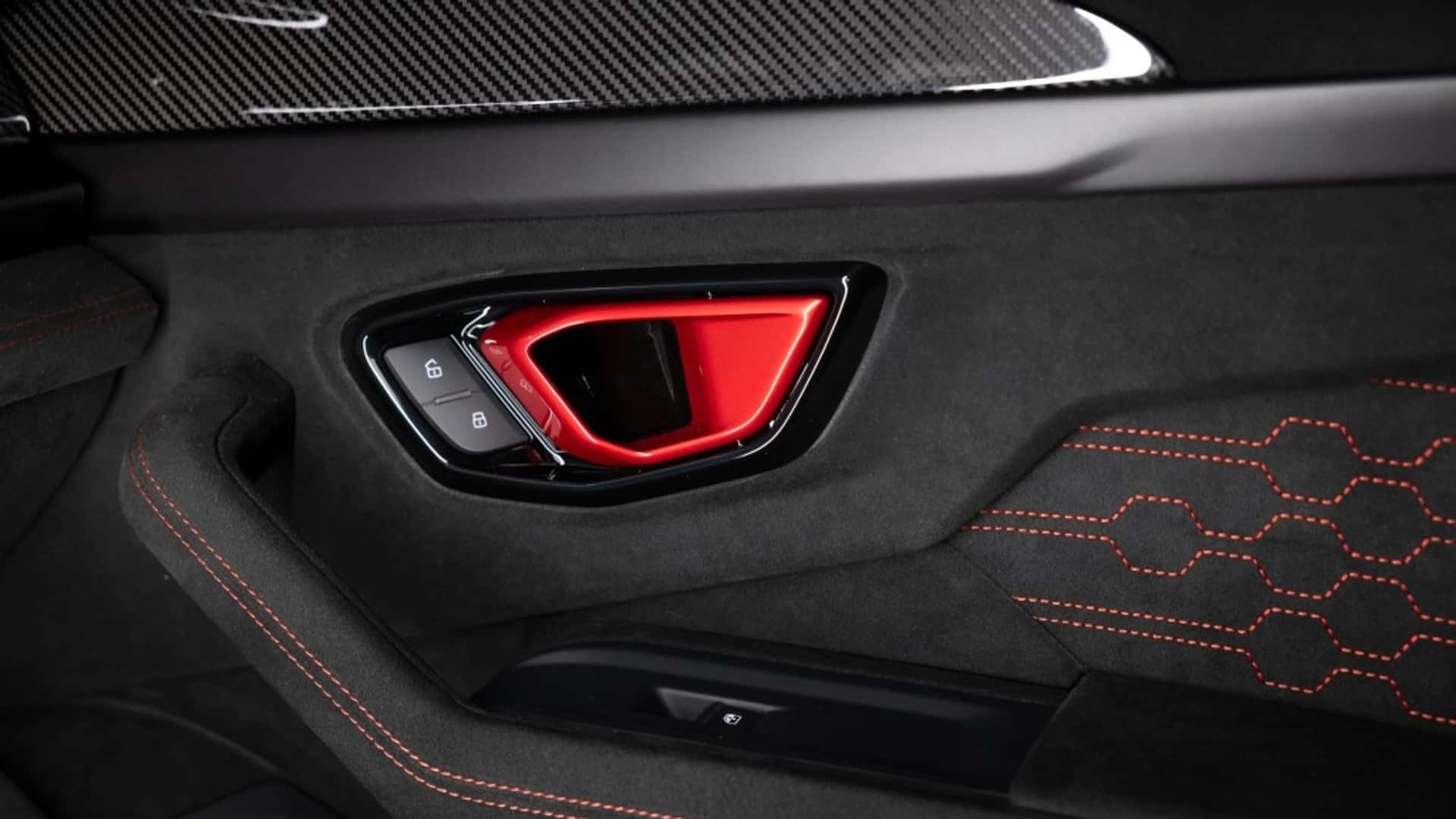 Lamborghini Urus SE Performante електронний диференціал