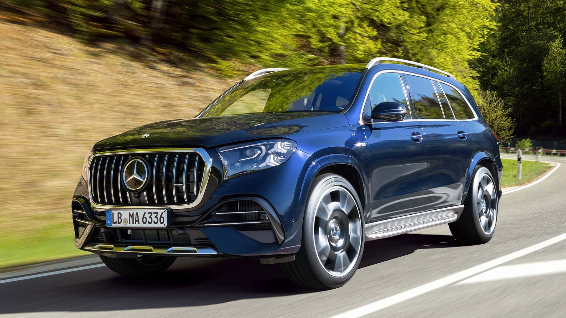 Деталь выхлопной системы Mercedes-AMG GLS 63 4Matic+ 2026