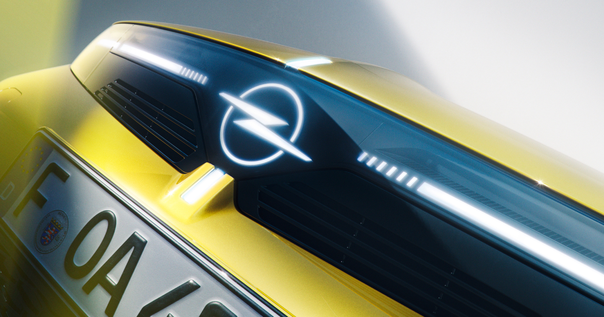 Opel Astra з бокової перспективи
