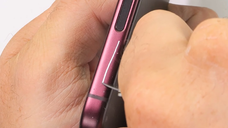 Область камер iPhone 18 Pro