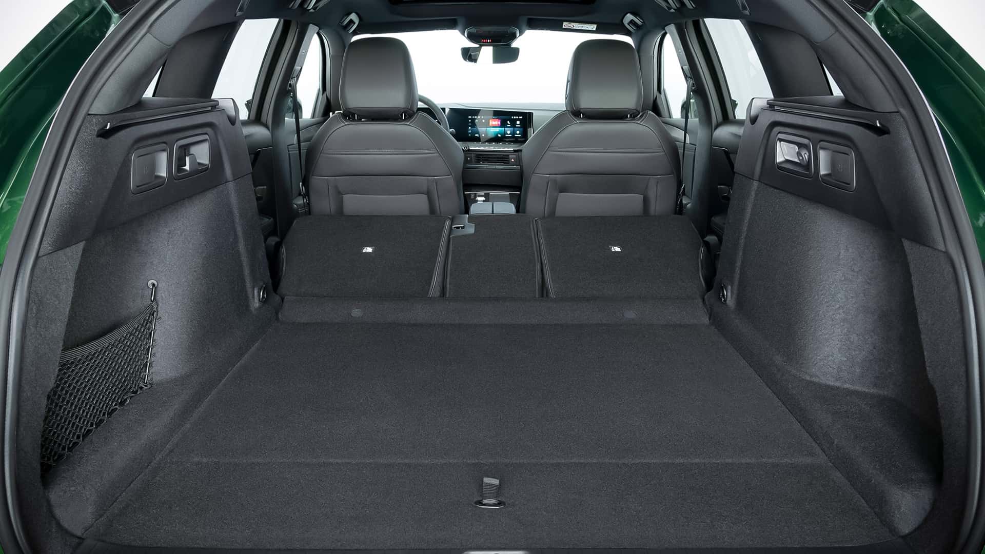 Инновационные черты Sports Tourer 2026