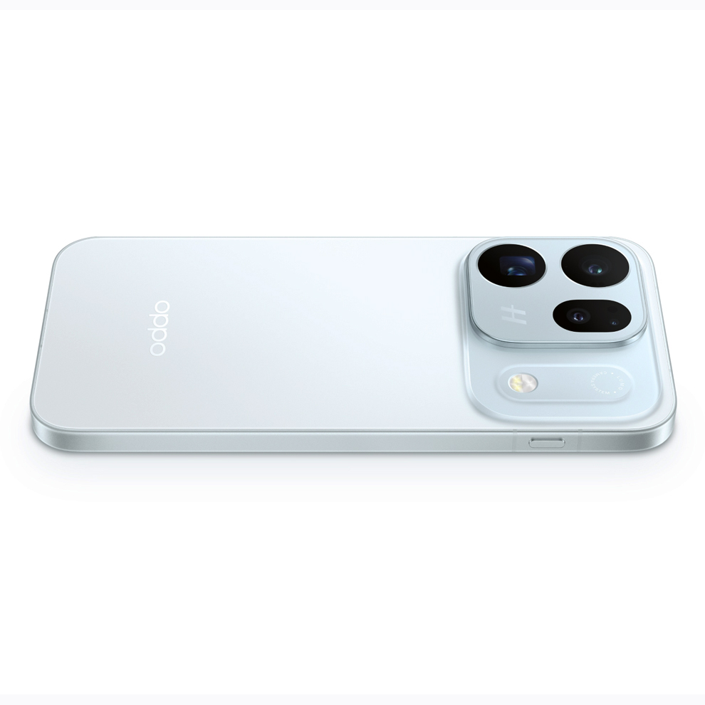 Oppo Find X10 Hasselblad Teleconverter close-up