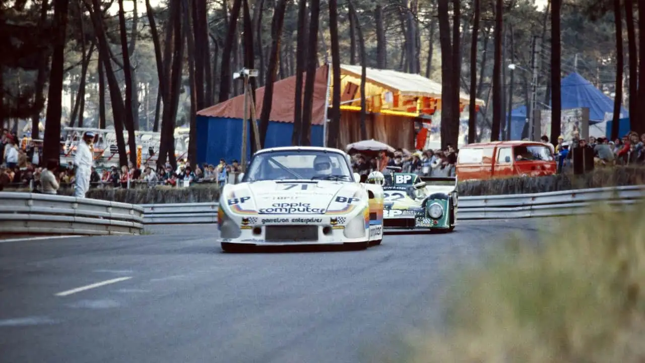 Porsche 953 K3 во время заезда
