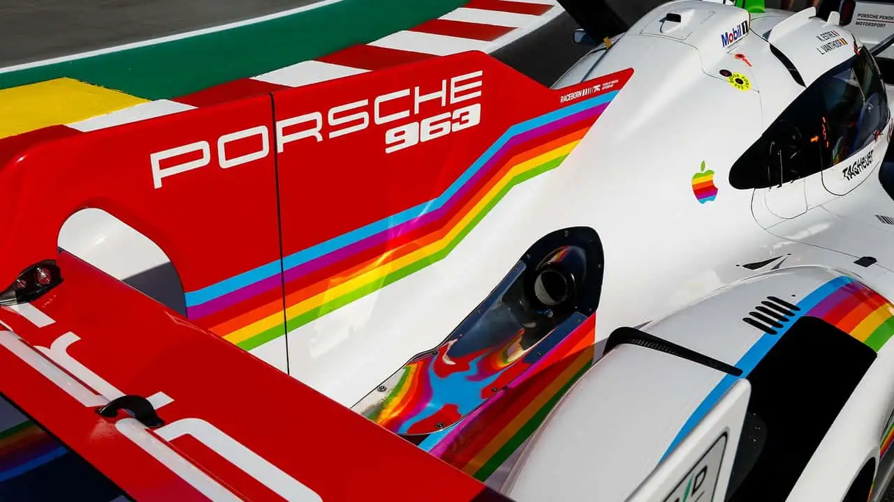 Porsche 963 на подиуме