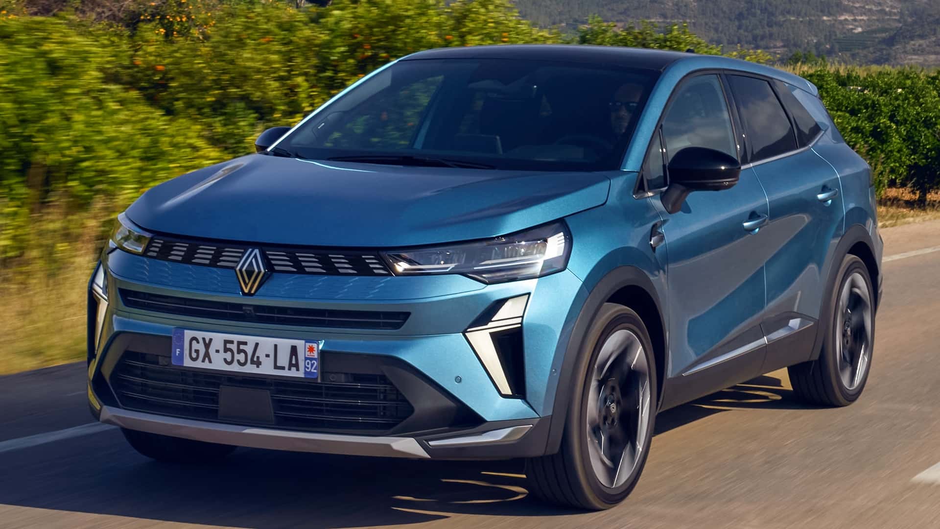 Renault Symbioz 2024 - вид збоку в русі