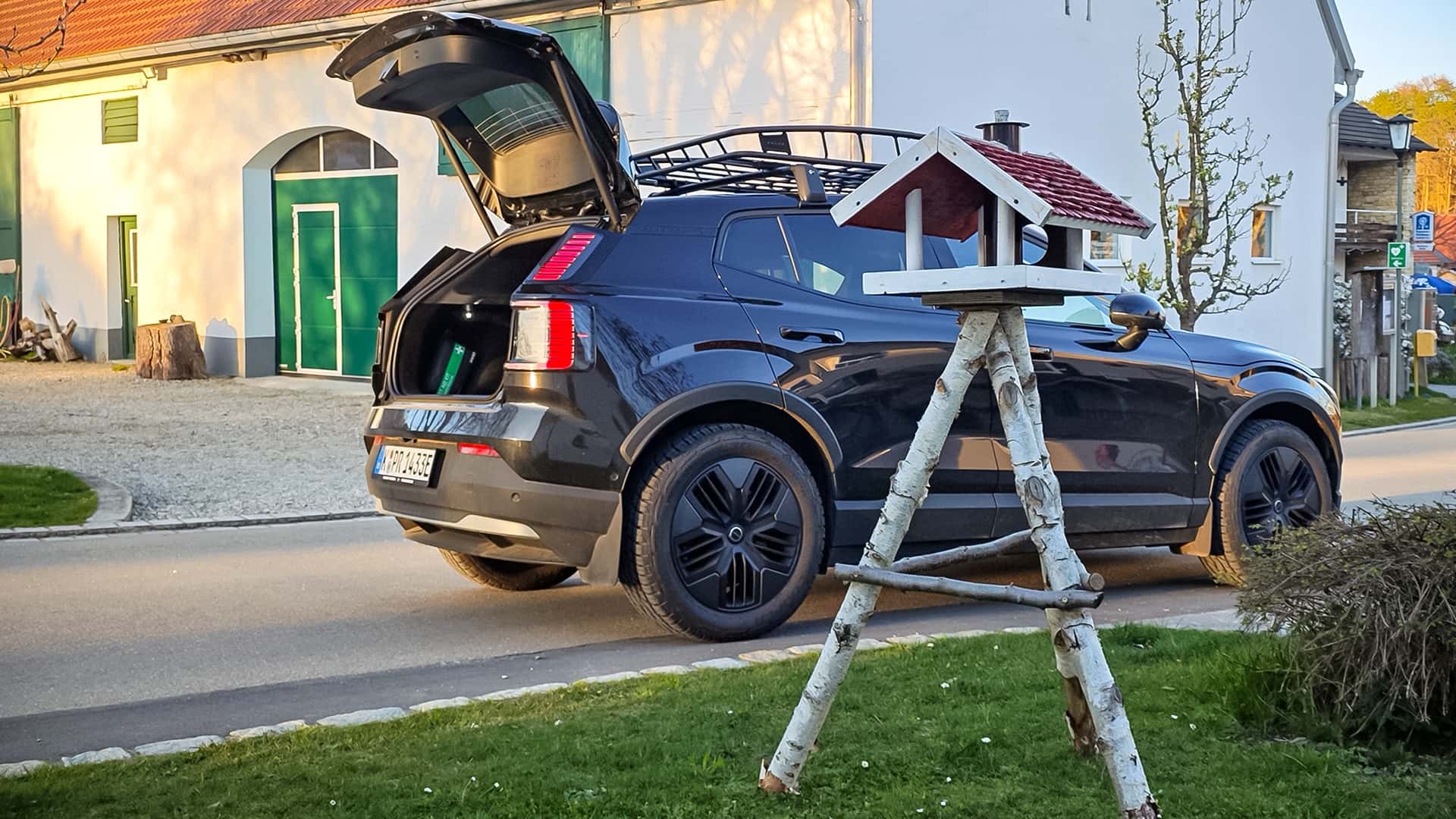 Задній багажник Volvo EX30